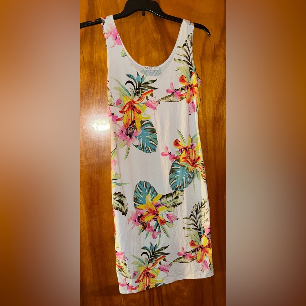Love J Multicolor Floral And Leaf Print Dress Body Con Style Size L